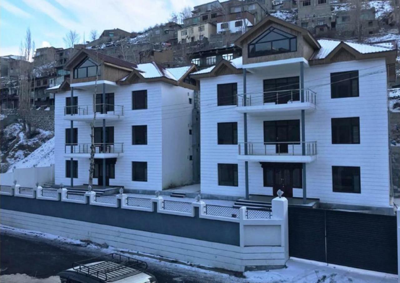 Hotel Kargil Heights エクステリア 写真