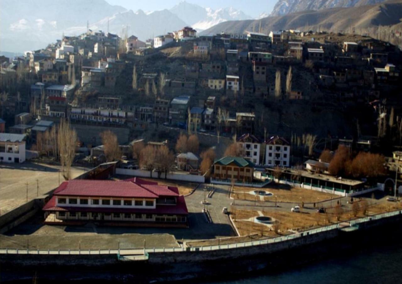 Hotel Kargil Heights エクステリア 写真