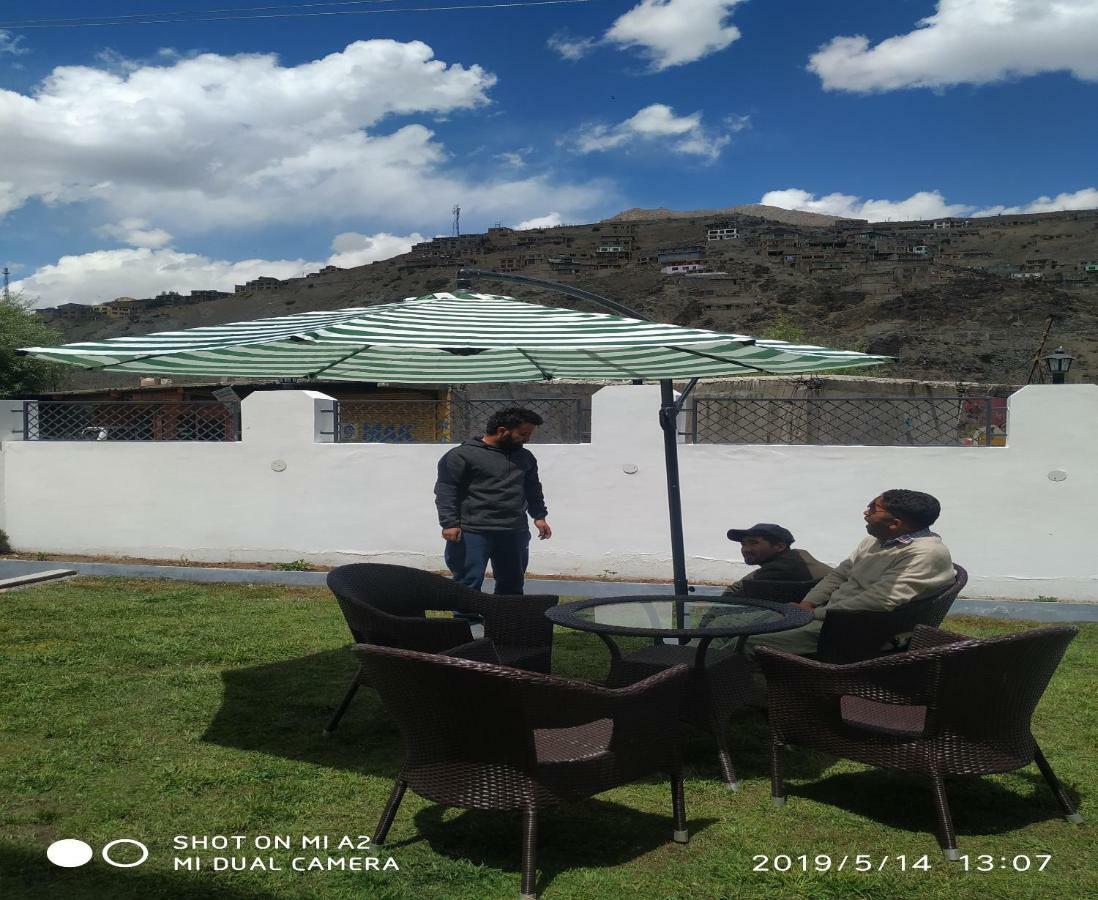 Hotel Kargil Heights エクステリア 写真